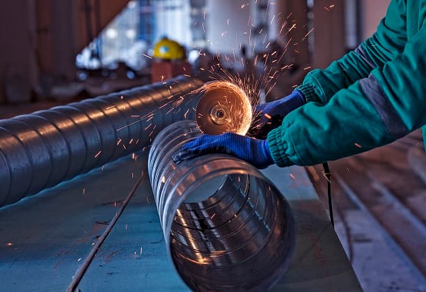 Reducing environmental impact of steel industries by recovering waste heat from molten slag