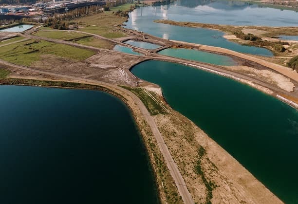 Proposal for sustainable freshwater production with integrated cold storage