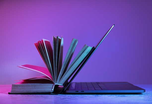 A Pocket Potentiostat for digital education